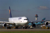 LUFTHANSA AIRBUS A340 300 GMP RF 1441 34