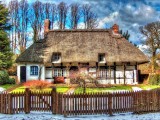Lovely old thatched cottage.