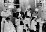 1918 - Cutting hair