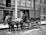 1907 - Police patrol wagon