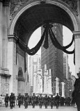 1919 - Returning soldiers passing under the Victory Arch