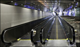 Moving walkway