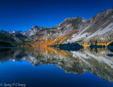 fall colors of Lake Sabrina