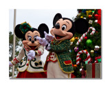 Mickey & Minnie At The happy Holiday Parade