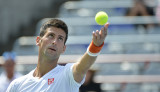 Novak DJOKOVIC (SRB) pratique