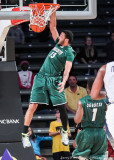 UNC Charlotte 49ers G Henry dunks after a steal
