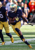 Fighting Irish WR CJ Sanders cuts downfield for extra yardage