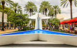 Water fountain on South Beach