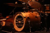 Gennett on drums