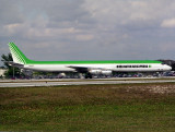 DC8-71F  N824BX  