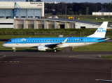 Emb 190  PH-EXC 