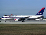 B767-200 N109DL 