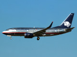 B737-700 N842AM 