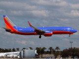 B737-800 N8630B 
