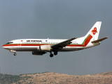 B737-300 CS-TIL 