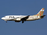B737-300 AP-BCA