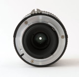 04 Nikon Nikkor 35-70mm f3.3~4.5 AIS Zoom Lens.jpg