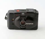 01 Olympus XA-2 Camera.jpg