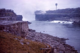 Niagara_Falls_dry_02.jpg