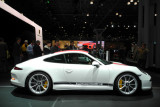 2016 911 R (991.1): Preuninger says further that the R is the most emotional 911 made in decades. (9499)
