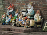 gnomes hiding from immigration control