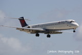 McDonnell Douglas MD-88 (N908DE)