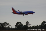 Boeing 737-700 (N433LV)