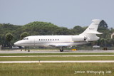 Dassault Falcon 2000 (N10EU)