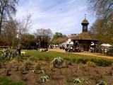 Elfin Oak and water fountain in Kensington Gardens