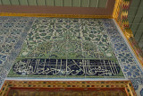 Istanbul Sultans Pavilion at Yeni Camii May 2014 9296.jpg
