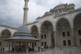 Istanbul Fatih Mosque 2015 9274.jpg