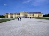 <a href=http://en.wikipedia.org/wiki/Sch%C3%B6nbrunn_Palace>Schnbrunn Palace</a> summer home of the Habsburg monarchs 