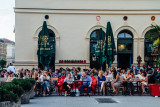 Relaxing, Tambosi restaurant, Hofgarten, Munich, Bavaria, Germany