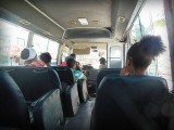 Dans le bus