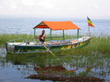 To go to the fish market, we crossed lake Awassa aboard this boat