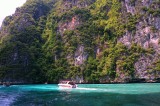 Turquoise waters at Loh Samah Bay