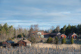 Granngården börjar förfalla.