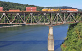 NS 223 crosses the Cumberland River at Burnside with Espee 1996 on the point