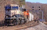Northbound 174 with a set of BNSF motors at Southfork