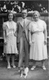Aunty Ada Uncle Dick and Gwyneth.jpg