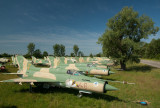 A magyar vadászgép-temető  -  Hungary's graveyard of jet fighters