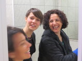 Le donne ridono