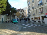 <a target=_blank href=http://www.aparisguide.com/montmartre/>montmartre hills</a>