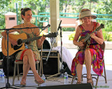 Paisani, featuring Lisa Flores, Jeri Luce