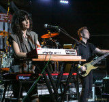 Peggy Lanza and Shawn Hale, Bellygunner