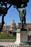Julius Caesar statue and Foro Traiano - 4735