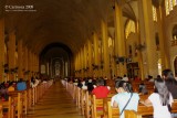 Baclaran Church: aisle