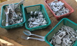 Cutlery and knick-knacks made of aluminium from downed airplanes