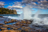 Split Rock lighthouse, waves 1