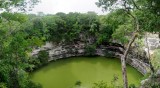 chichen cenote.JPG